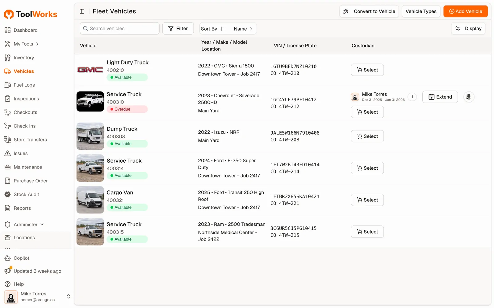 Fleet vehicle list with VIN, plates and assigned driver